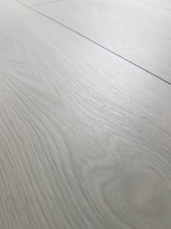 KRONOPOL PERSECTO POWER SUPER STYL DĄB MORINI SWISS KRONO D3305 PANELE PODŁOGOWE AC4