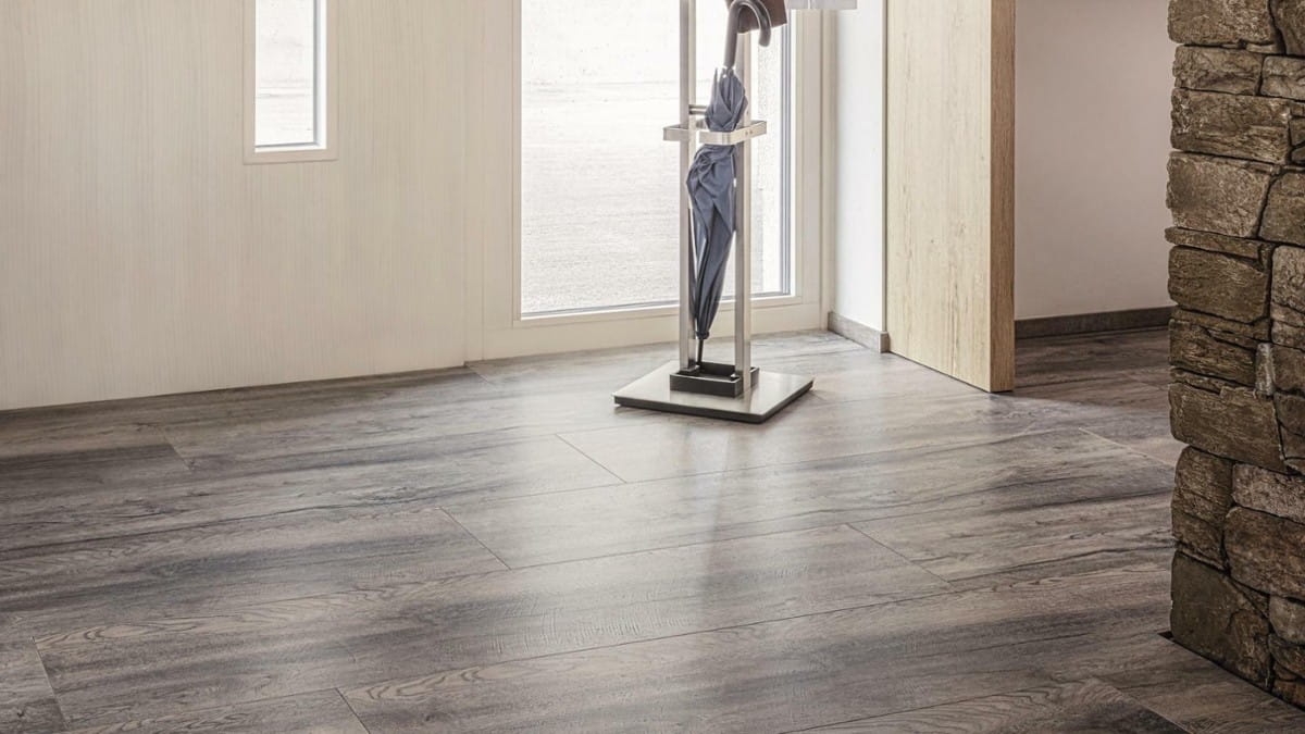 KAINDL CLASSIC TOUCH WR DĄB SALOON TOMBSTONE PANELE PODŁOGOWE AC5 WIZUALIZACJA.jpg