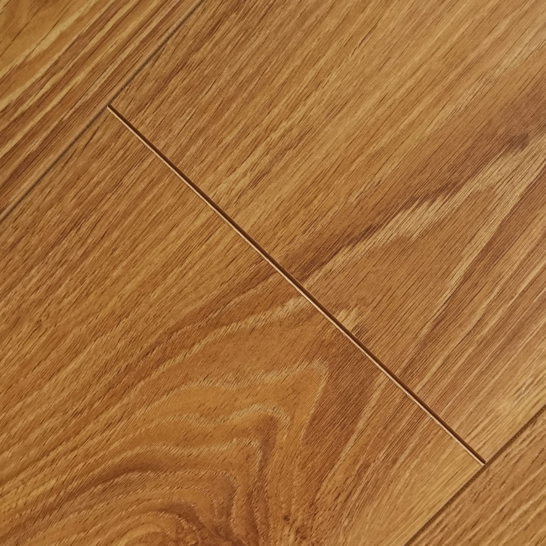 CLASSEN QUERRA CLASSIC DĄB TRUST WR AC4 gr. 8mm PANELE PODŁOGOWE 1.jpg