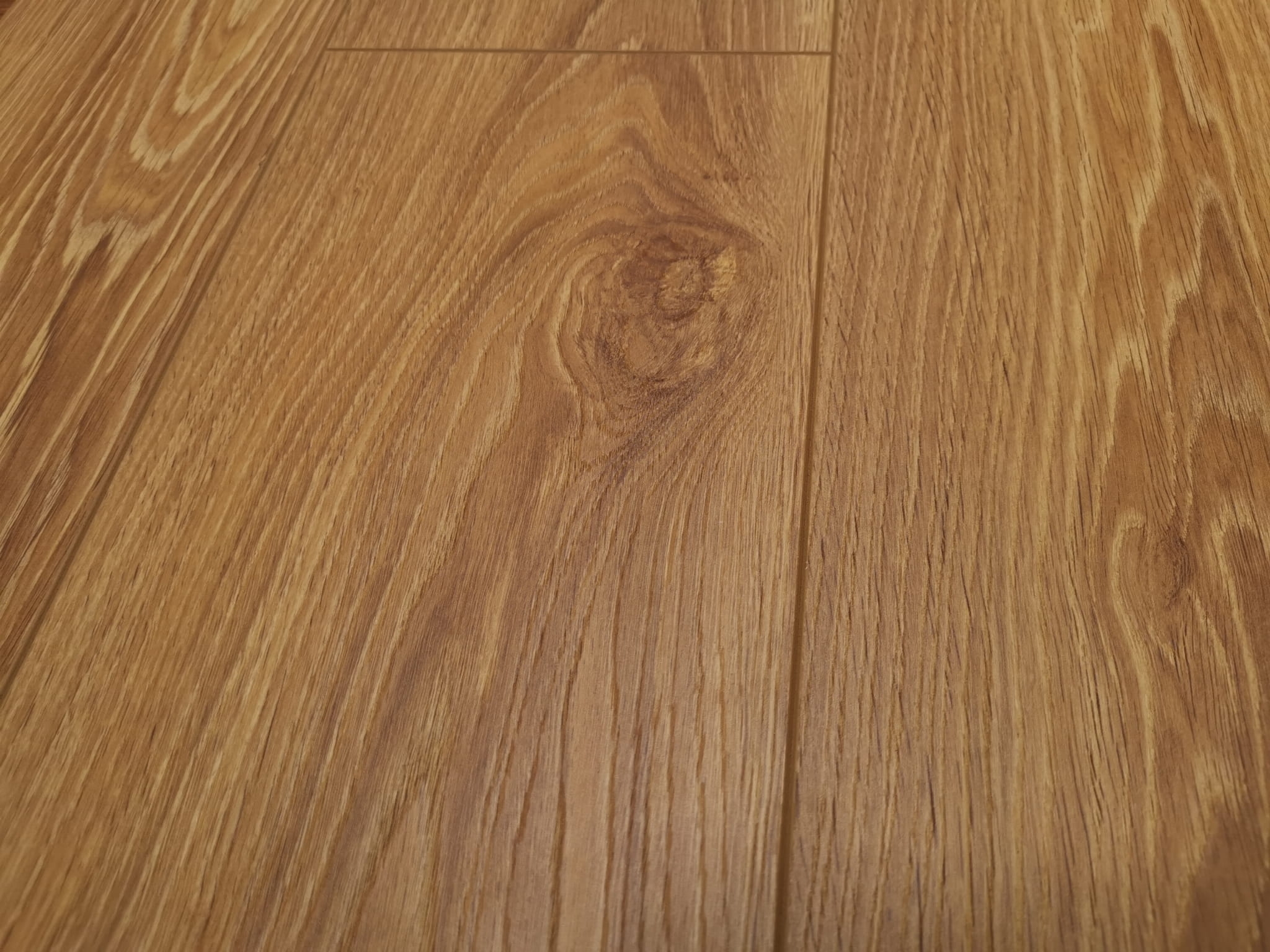 CLASSEN QUERRA CLASSIC DĄB TRUST WR AC4 gr. 8mm PANELE PODŁOGOWE 2.jpg