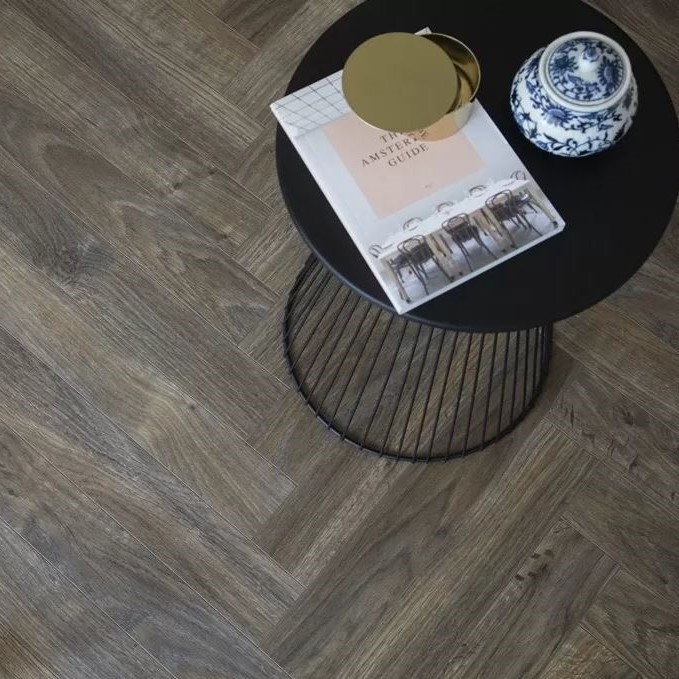 berry-alloc-java-brown-jodełka-klasyczna-AC5-8mm-wodoodporne-klepki-abak-piekary-śląskie-bytom-chorzów-siemianowice-śląskie-tarnowskie-góry-panele-podłogowe-5414404288042-5414404288059-62002718- wizualizacja-inspiracja.JPG