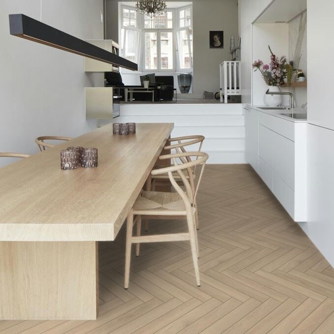 berry-alloc-bloom-sand-natural-wizualizacja-klasyczna-jodełka-wodoodporne-AC5-8mm-klepki-piekary-śląskie-abak-tanie-panele-laminowane-śląsk-bytom-tarnowskie-góry-siemianowice-śląskie-chorzów-5414404287984-5414404287991