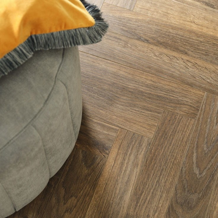 berry-alloc-java-brown-jodełka-klasyczna-AC5-8mm-wodoodporne-klepki-abak-piekary-śląskie-bytom-chorzów-siemianowice-śląskie-tarnowskie-góry-panele-podłogowe-5414404288042-5414404288059-62002718- wizualizacja-inspiracja-ciemne