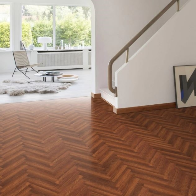 berry-alloc-merbau-brown-jodełka-klasyczna-AC5-8mm-wodoodporne-klepki-abak-piekary-śląskie-bytom-chorzów-siemianowice-śląskie-tarnowskie-góry-panele-podłogowe-5414404287946-5414404287953-62002708-wizualizacja