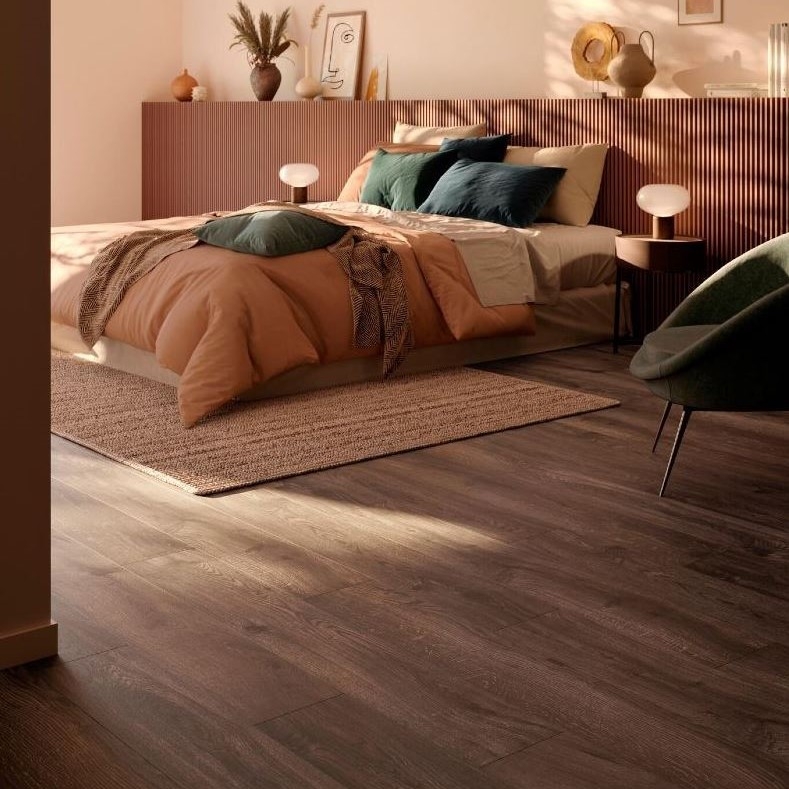 berry-alloc-ocean-8-4V-gyant-warm-brown-AC4-8mm-4V-panele-podłogowe-laminowane-wodoodporne-wodoszczelne-piekary-śląskie-bytom-chorzów-tarnowskie-góry-siemianowice-śląskie-ruda-śląska-katowice-tanio-abak-62003078-5414404262943-WIZUALIZACJA(1)